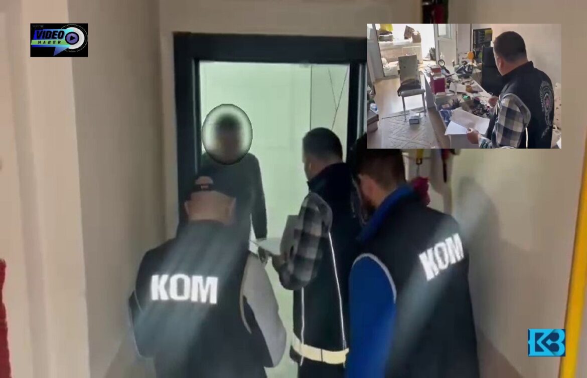 CASUS KAMERA İLE KARABÜK’TEN TÜRKİYE’Yİ İZLEYİP, 55 BİN GÖRÜNTÜ TOPLAMIŞ TÜRKİYE GENELİNDE SATTIĞI CASUS KAMERALARA UZAKTAN ERİŞİP GÖRÜNTÜ KAYDEDEN ŞÜPHELİ TUTUKLANDI